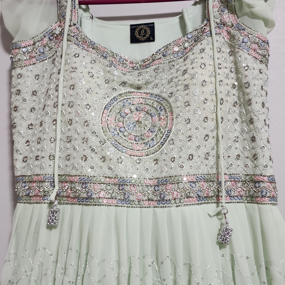 Soft fabric dress - Picture 2 of 2